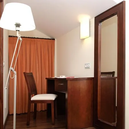 Hotel Rincon Del Conde 3*